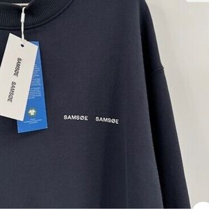 Samsoe samsoe sweatshirt. *wout tags*
